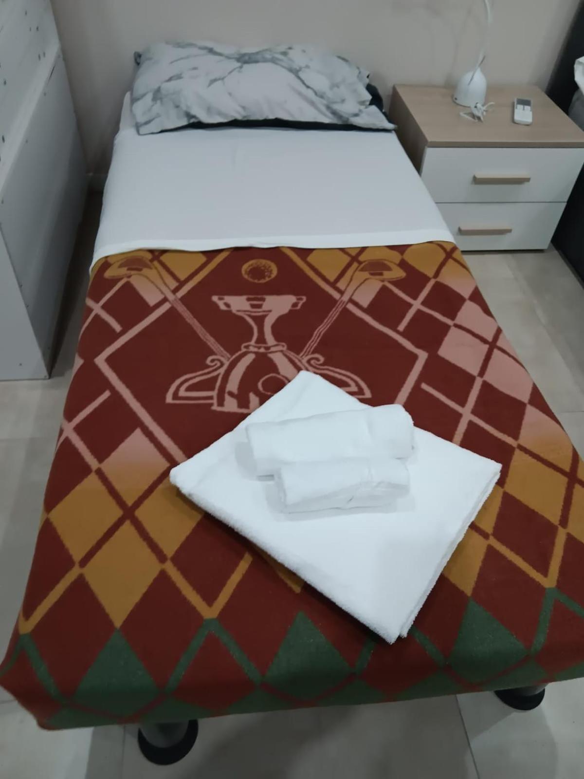 Gambara Metro Apartment Milano Екстериор снимка
